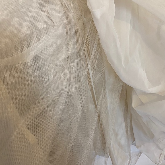 50s Wedding Dress S/XS, Beautiful crinoline skirt and intricate details - Picture 7 of 12